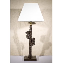 Lampe de table en bronze. Singe et gorille dans un arbre